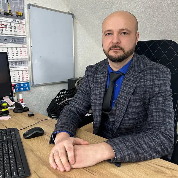 Зам. директора по строительству